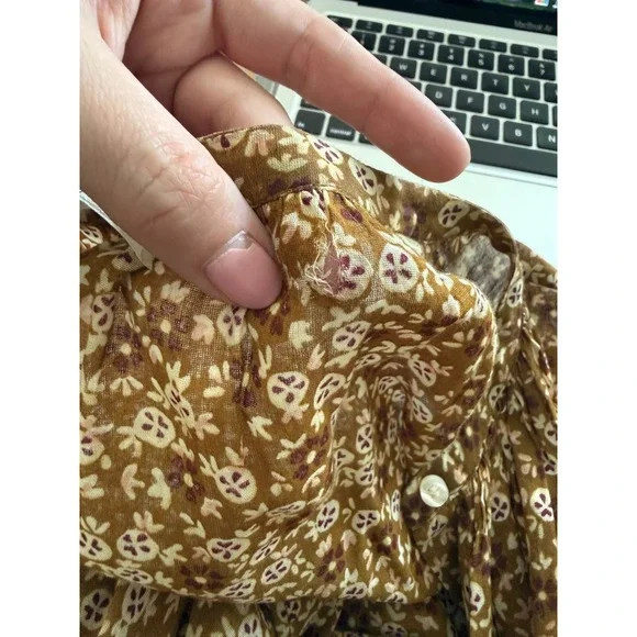 Doen Jane Long Sleeve Button Front Top in Golden Mesa Floral - XSmall FLAWED - Picture 7 of 7